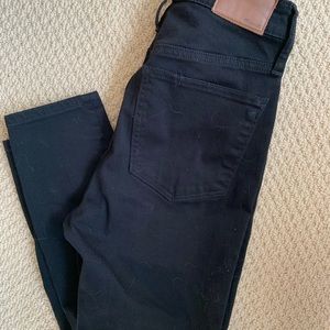 Curvy High-Rise Skinny Jeans